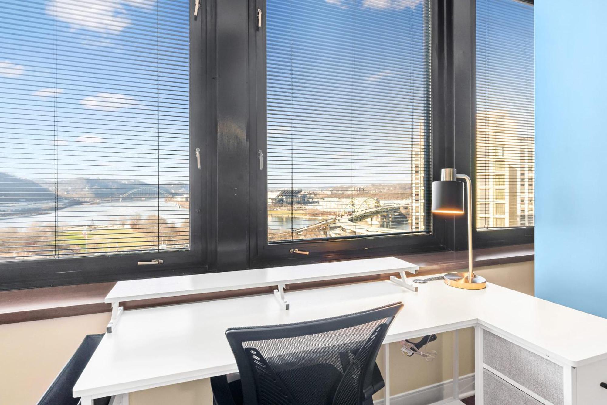 Luxury High Rise 1Bd River Views Downtown Pittsburgh Exterior foto